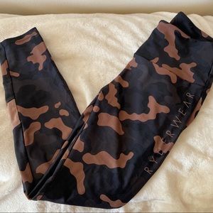 Ryderwear Camo Leggings (Medium)